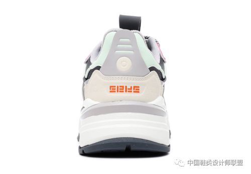 鴻星爾克新款跑鞋評(píng)測(cè) 不止于情懷的硬核實(shí)力